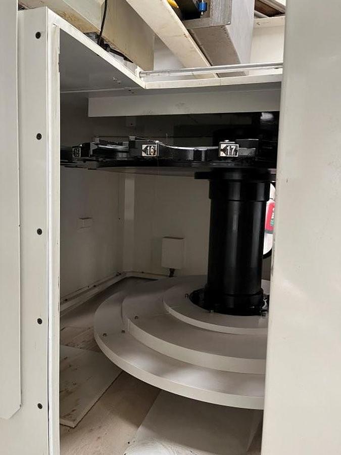 Used Hankook VTC 125 E-APC CNC Single Column Vertical Boring Mill with C-Axis and Double Automatic Pallet Changer