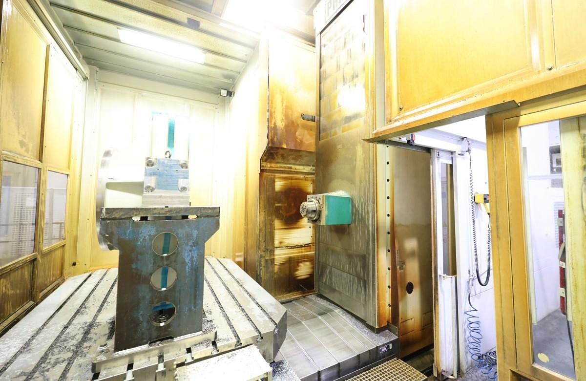 Used Pama Speedmat 4/TR 25 CNC Universal Machining Center with Twin Pallet Changer