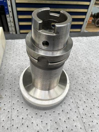 Used UNISIGN UNICOM 6000 CNC VERTICAL TURNING & MILLING CENTER with AUTOMATIC PALLERT CHANGER for 3 PALLETS