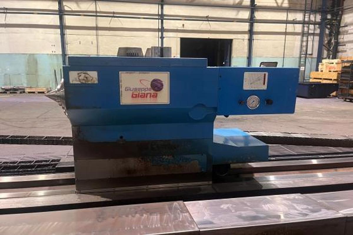 Used Giuseppe Giana GGH 1100/760 x 12000 CNC Horizontal Lathe