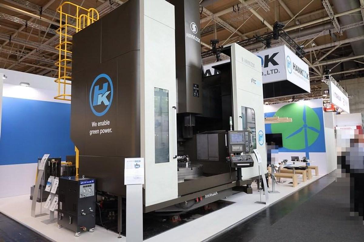 Used Hankook VTC 200E CNC Double Column Vertical Boring & Turning Machine with Live Spindle