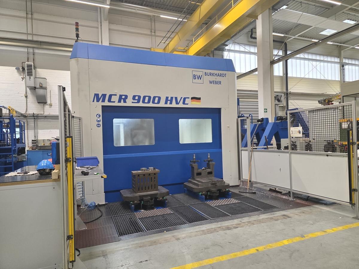 Used BURKHARDT + WEBER / MCR 900 HVC 2 Pallets Universal Machining Center 