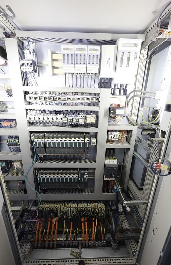 Used Dorries VCE 2800/220 MC So CNC Single Column Vertical Boring & Milling Machine with Live Spindle & Table C Axis