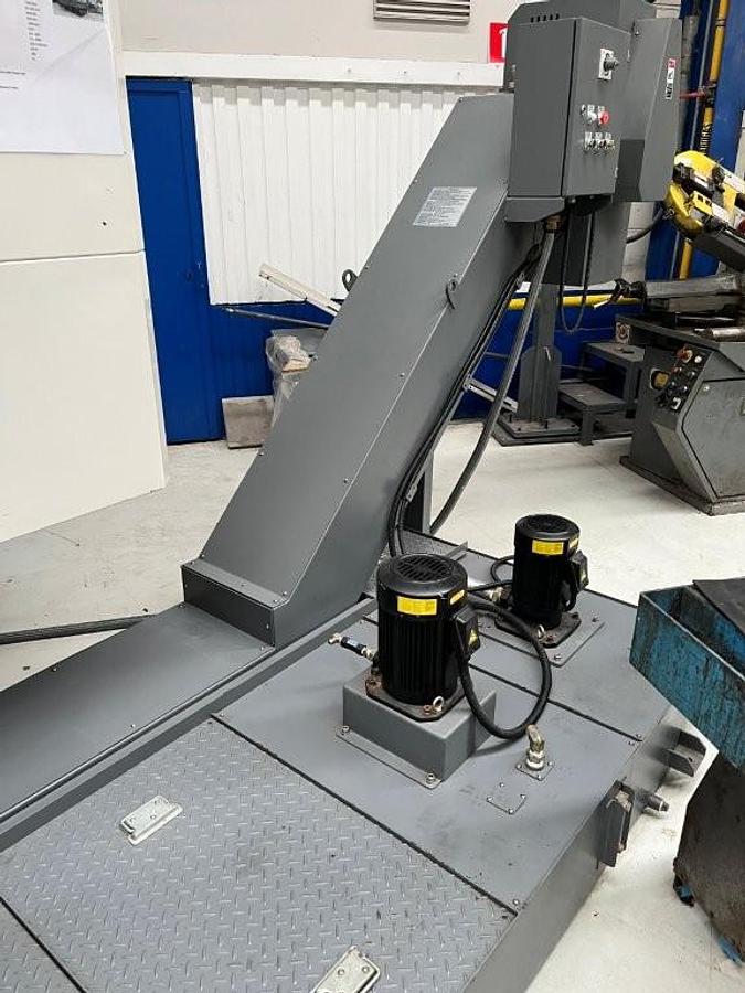 Used Hankook VTC 125 E-APC CNC Single Column Vertical Boring Mill with C-Axis and Double Automatic Pallet Changer