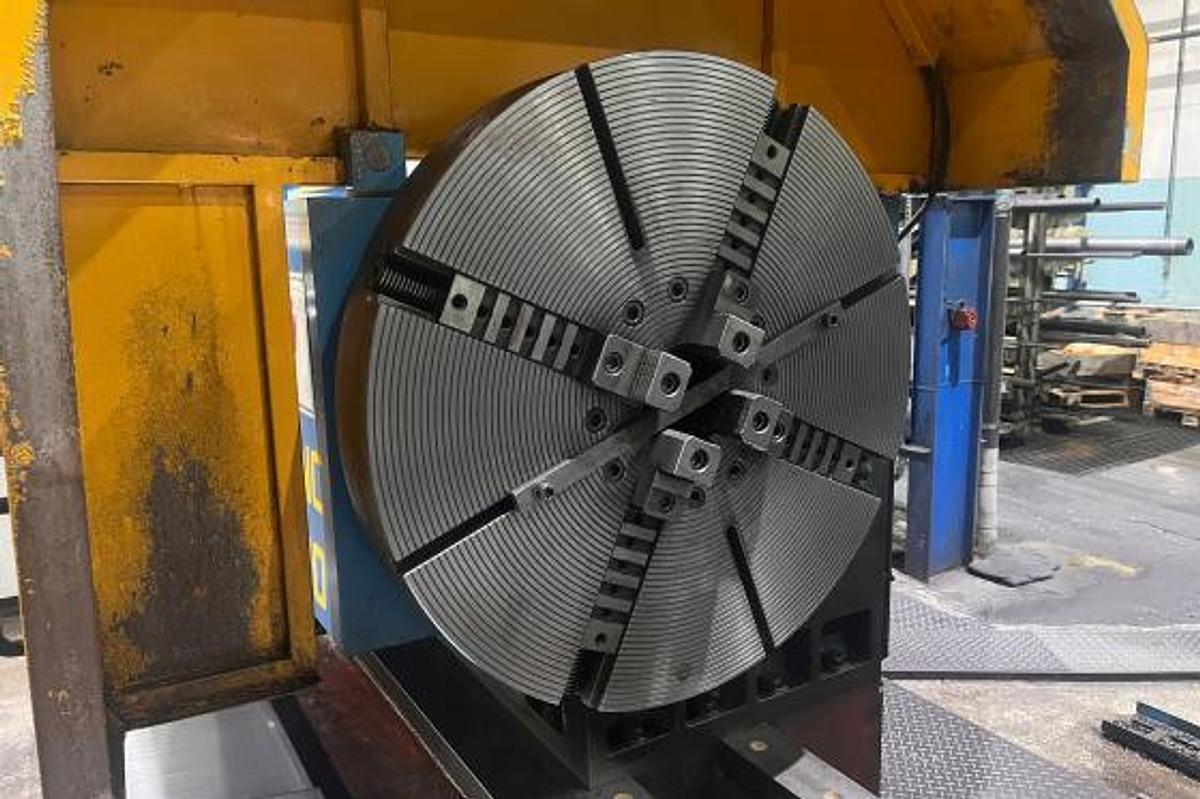 Used Giuseppe Giana GGH 1100/760 x 12000 CNC Horizontal Lathe