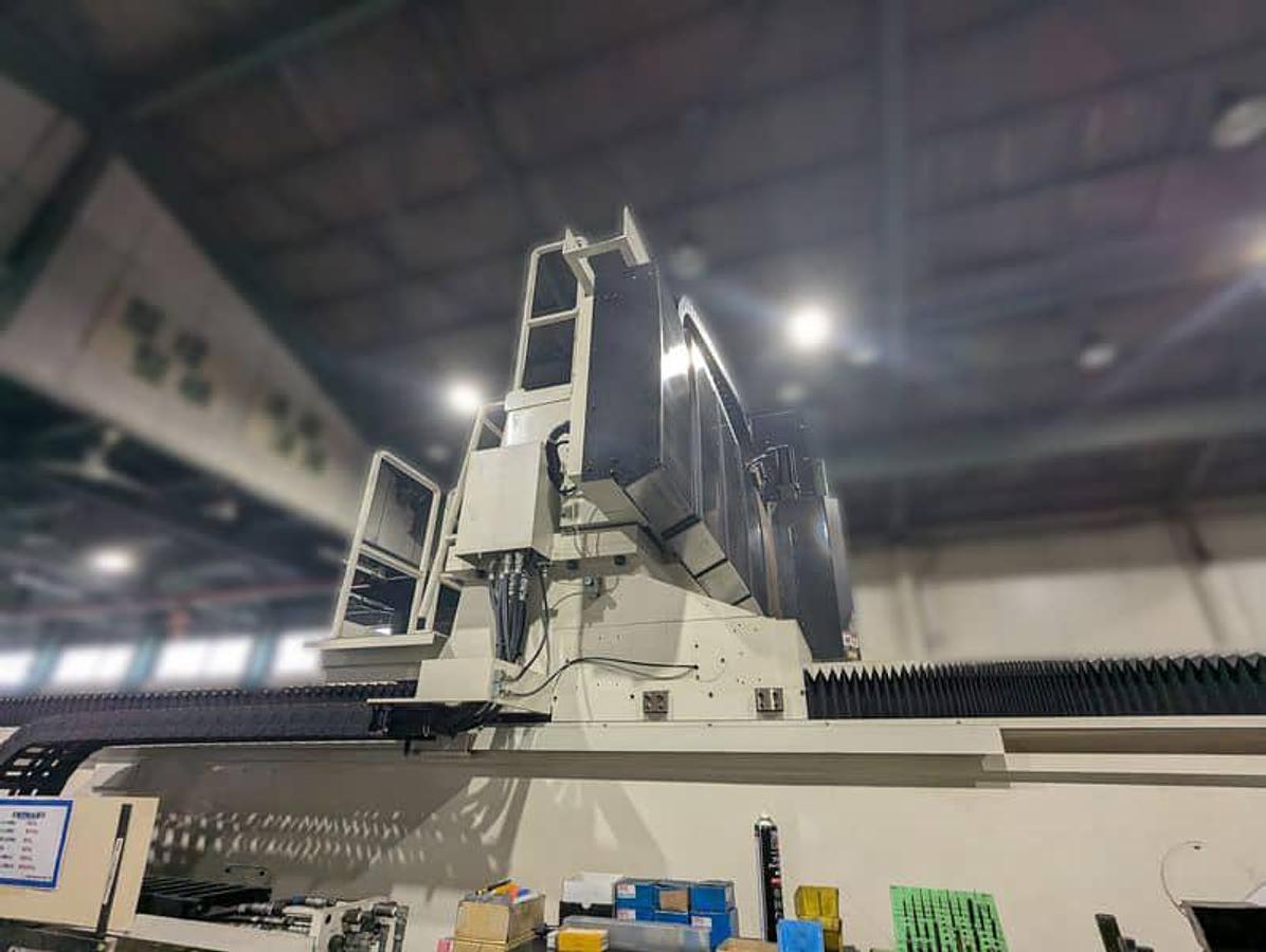 Used Shibaura MCW 4624(5A) CNC 5-Axis Gantry Type Machining Center