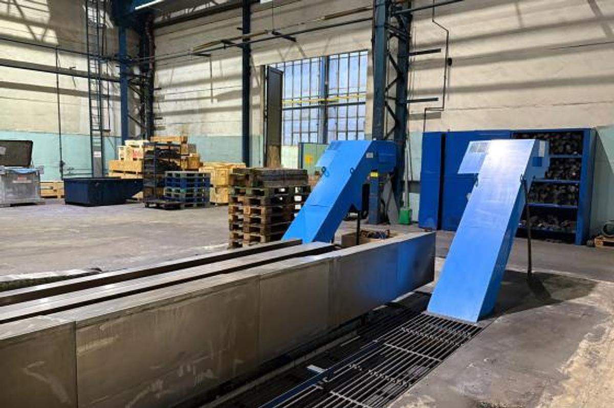 Used Giuseppe Giana GGH 1100/760 x 12000 CNC Horizontal Lathe