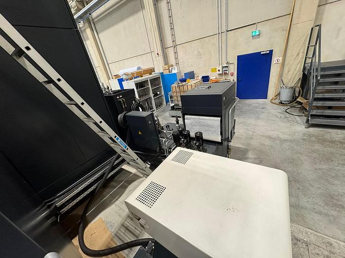 Used DMG DMC 210 U CNC 5-Axis Machining Center with RS 3 Pallet Rotary Storage