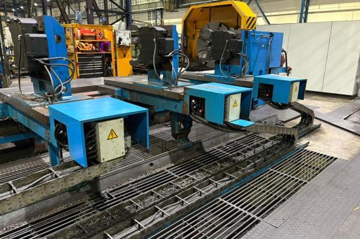 Used Giuseppe Giana GGH 1100/760 x 12000 CNC Horizontal Lathe