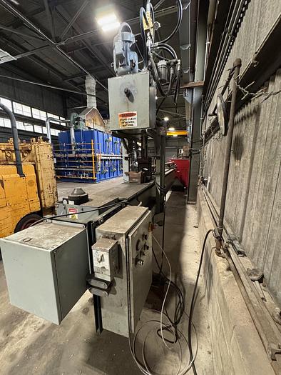 Used Parker-Hannifin 120 Ton Twin Column Hydraulic Straightening Press