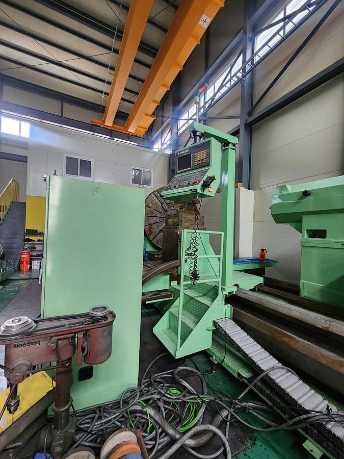 Used Hankook Dynaturn 26 CNC Heavy Duty Horizontal Lathe