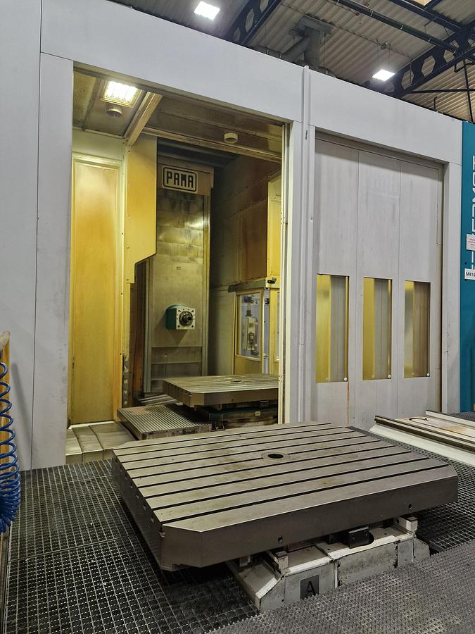Used Pama Speedmat 2/TR 8 CNC Universal Machining Center with Twin Pallet Changer