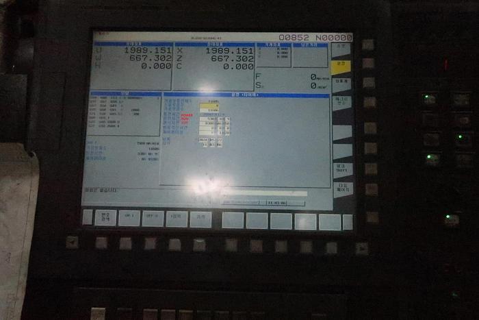 Used Hankook VTC 125E CNC Vertical Boring Machine with Live Spindle