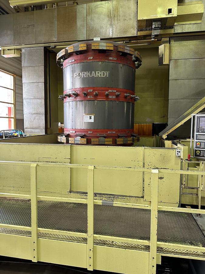 Used Dorries Scharmann Contumat 3 MC: VC 4200/360 CNC Vertical Boring & Milling Machine with Live Spindle on Vertical Ram & Live Spindle on Side Head