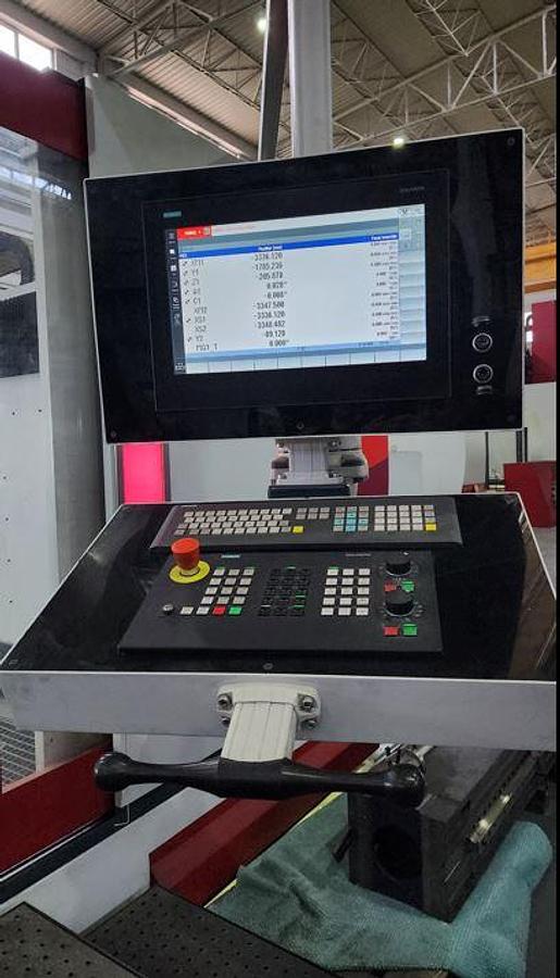 Used IGREK 3500 XL CNC 5-Axis Simultaneous Portal Gantry Type Milling Machine