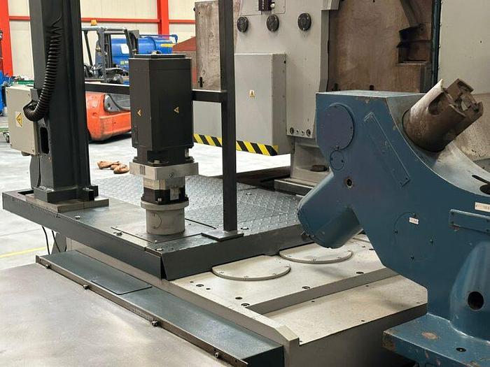 Used Skoda SNT 220 CNC Heavy Duty Horizontal Lathe