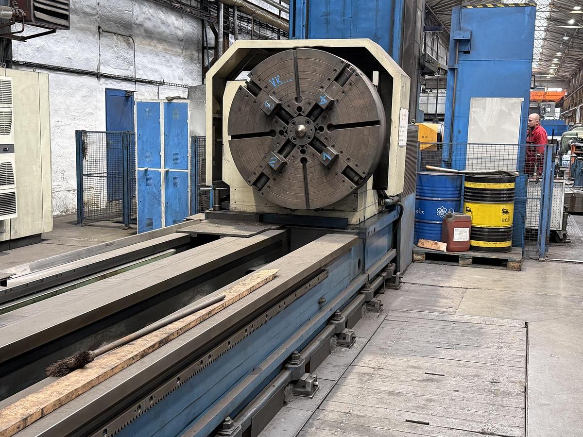 Used Poreba TCF 160 x 6000 CNC Three Slides Horizontal Lathe