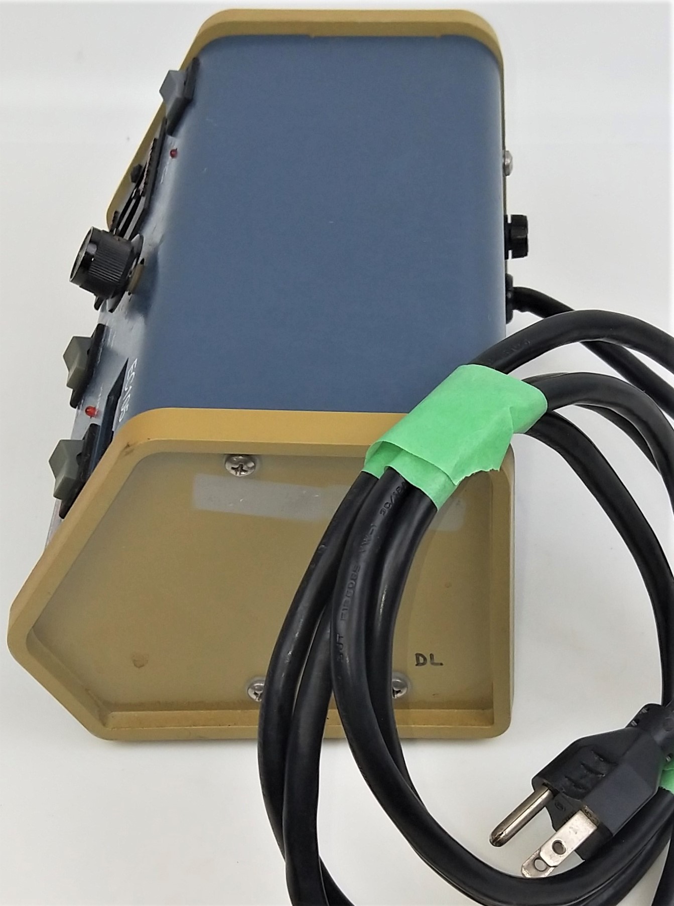 Used Thermo Fisher EC105 Power Supply