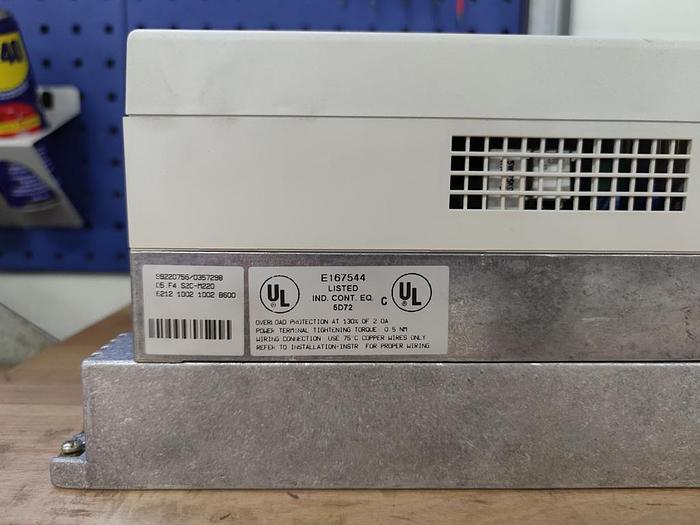 Gebraucht Frequenzumrichter KEB F4