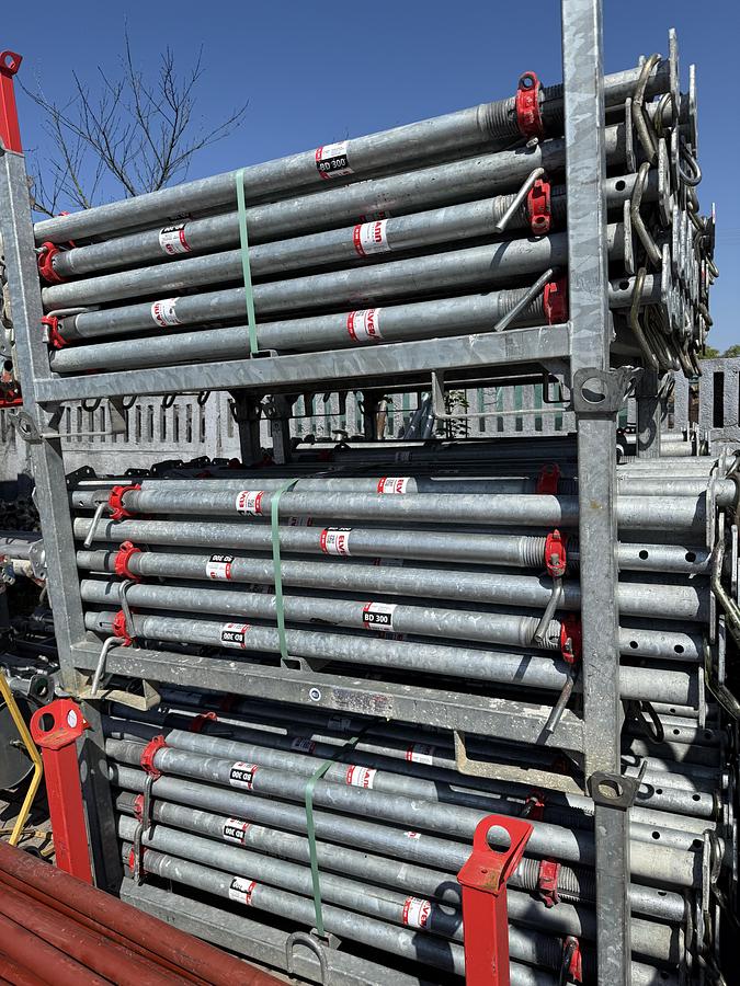 Used Scafom-Rux CD300 20kn galvanized prop