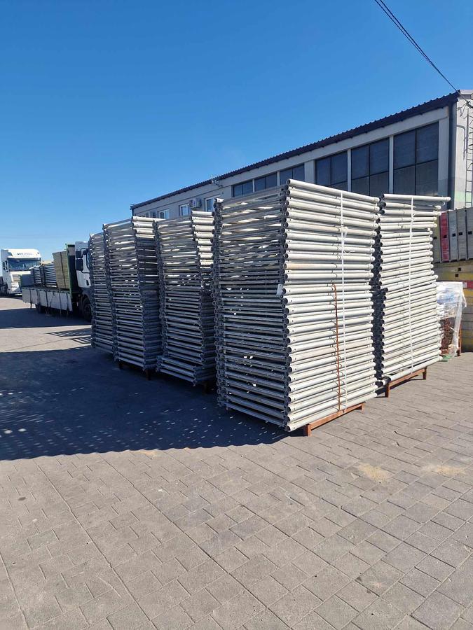 Used Hunnebeck Gass system aluminiowych wież podporowych