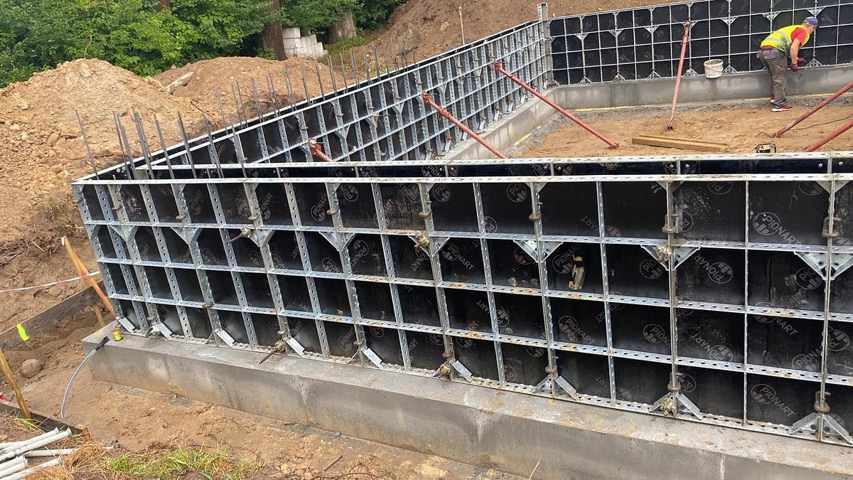 Used 2022 Hunnebeck Tekko 150m2 with new plywood