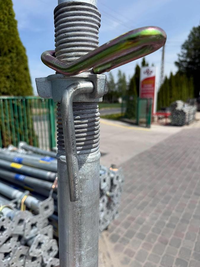 Used Doka Podpora ocynkowana ogniowo 3m 20kn
