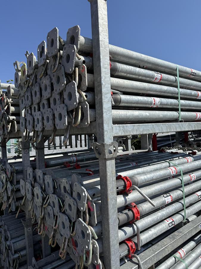 Used Scafom-Rux CD300 20kn galvanized prop