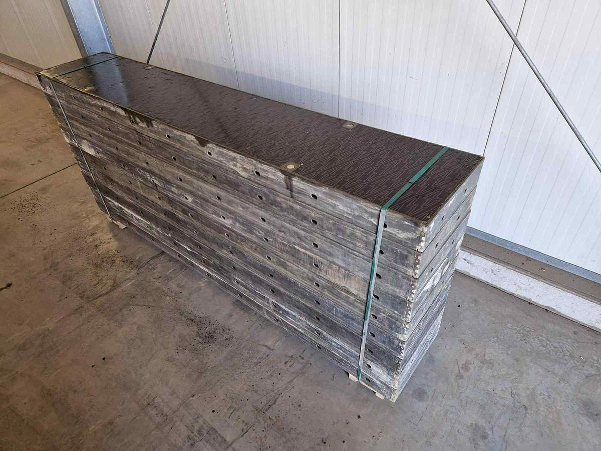 Used 2022 hunnebeck Rasto z nową sklejką