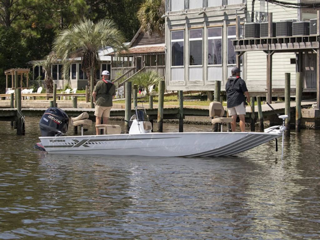 2026 Xpress Boats XP20CC Base