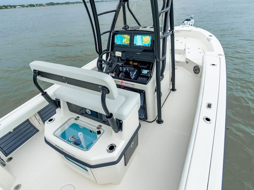 2027 Pathfinder Boats 2600 Hybrid Base
