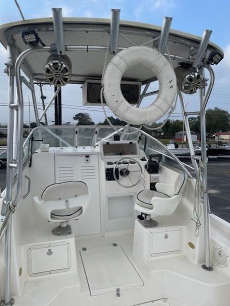 Used 2000 COBIA 260 Walk Around