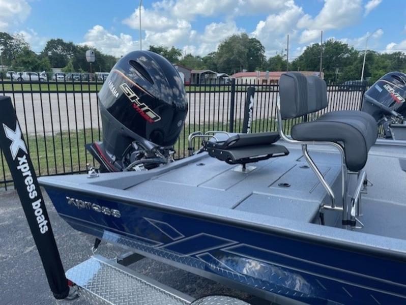 2027 Xpress Boats H20 Bay