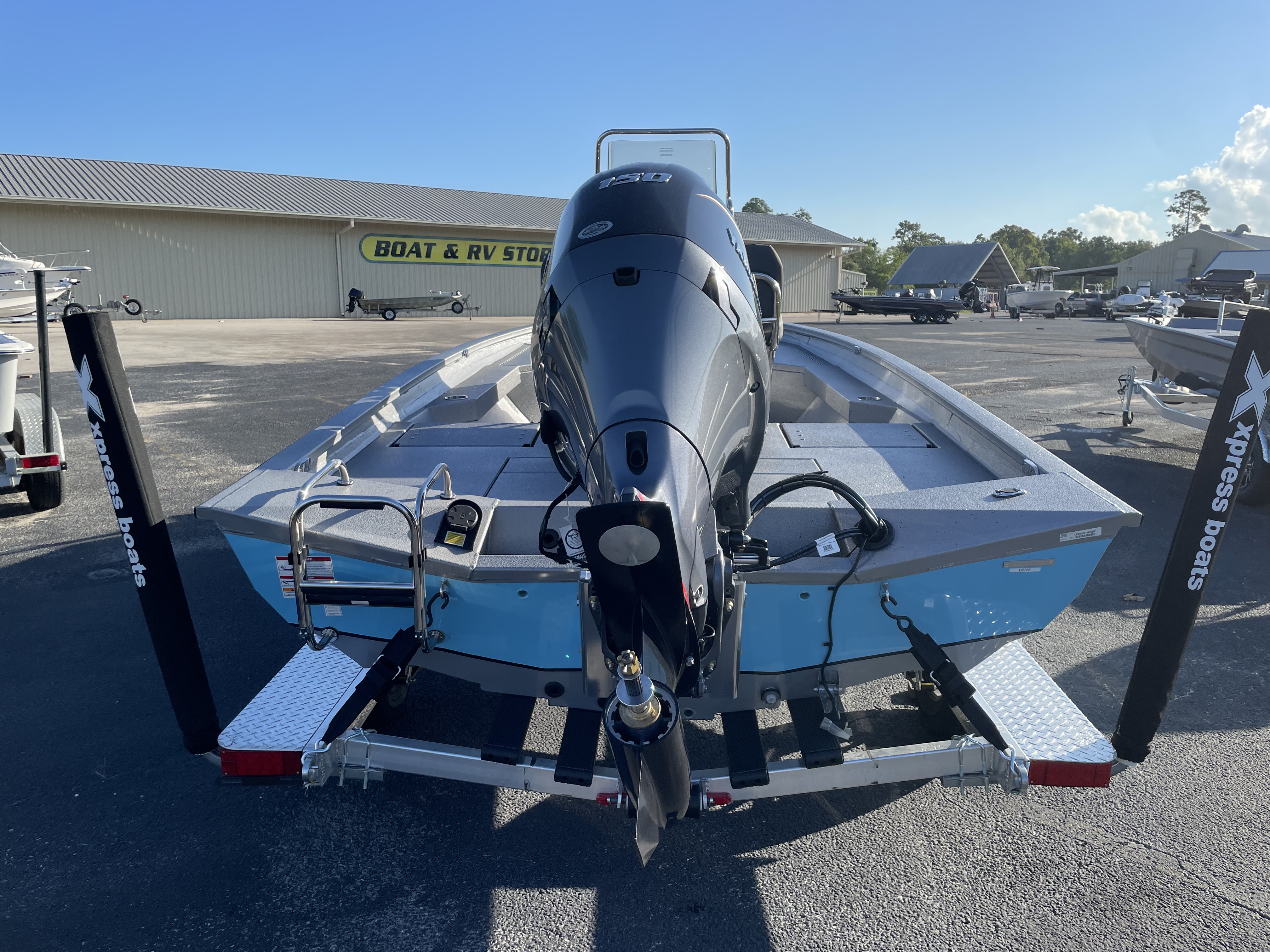 2027 Xpress Boats H20 Bay