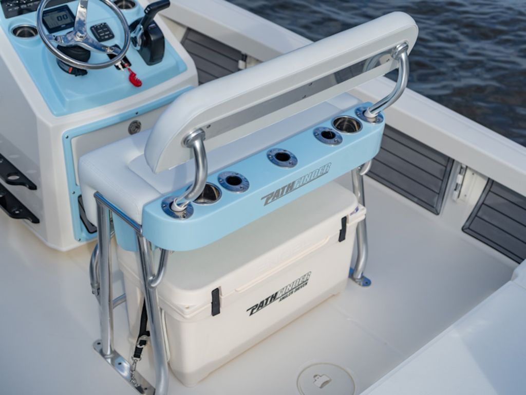2027 Pathfinder Boats 2200 Hybrid Base