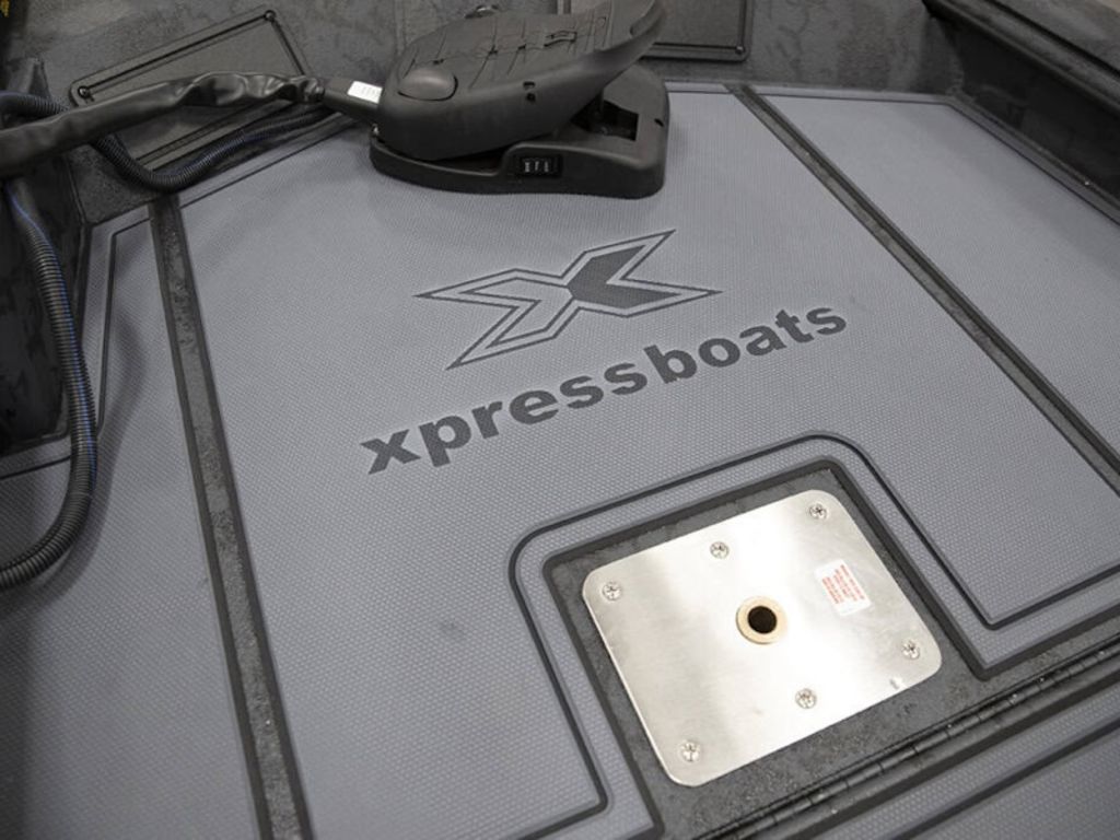 2026 Xpress Boats BAYOU 180CC Base