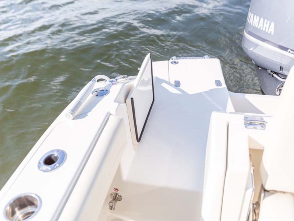 2026 Cobia Boats 240 DC Base