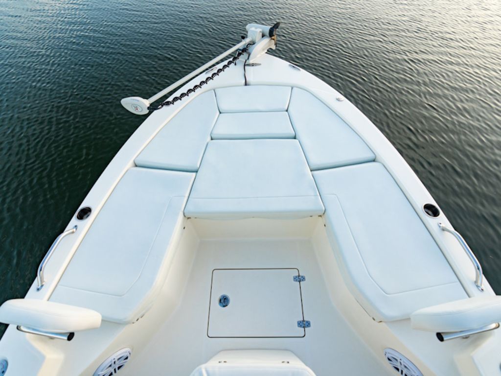 2027 Pathfinder Boats 2200 Hybrid Base