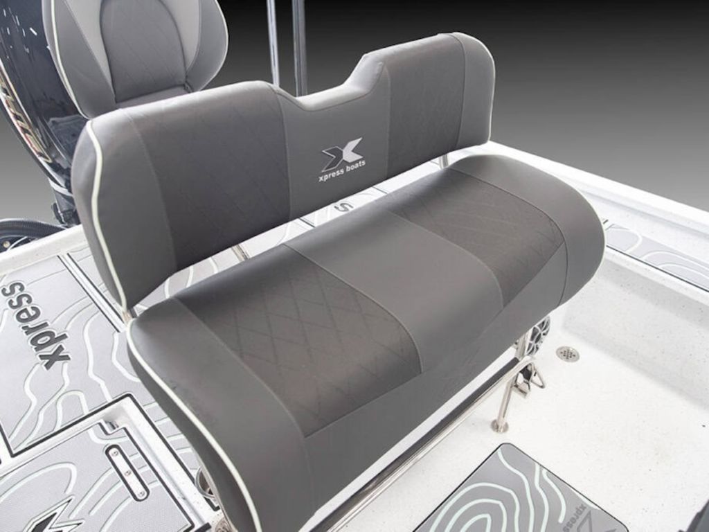 2026 Xpress Boats X23B LOUNGE Base