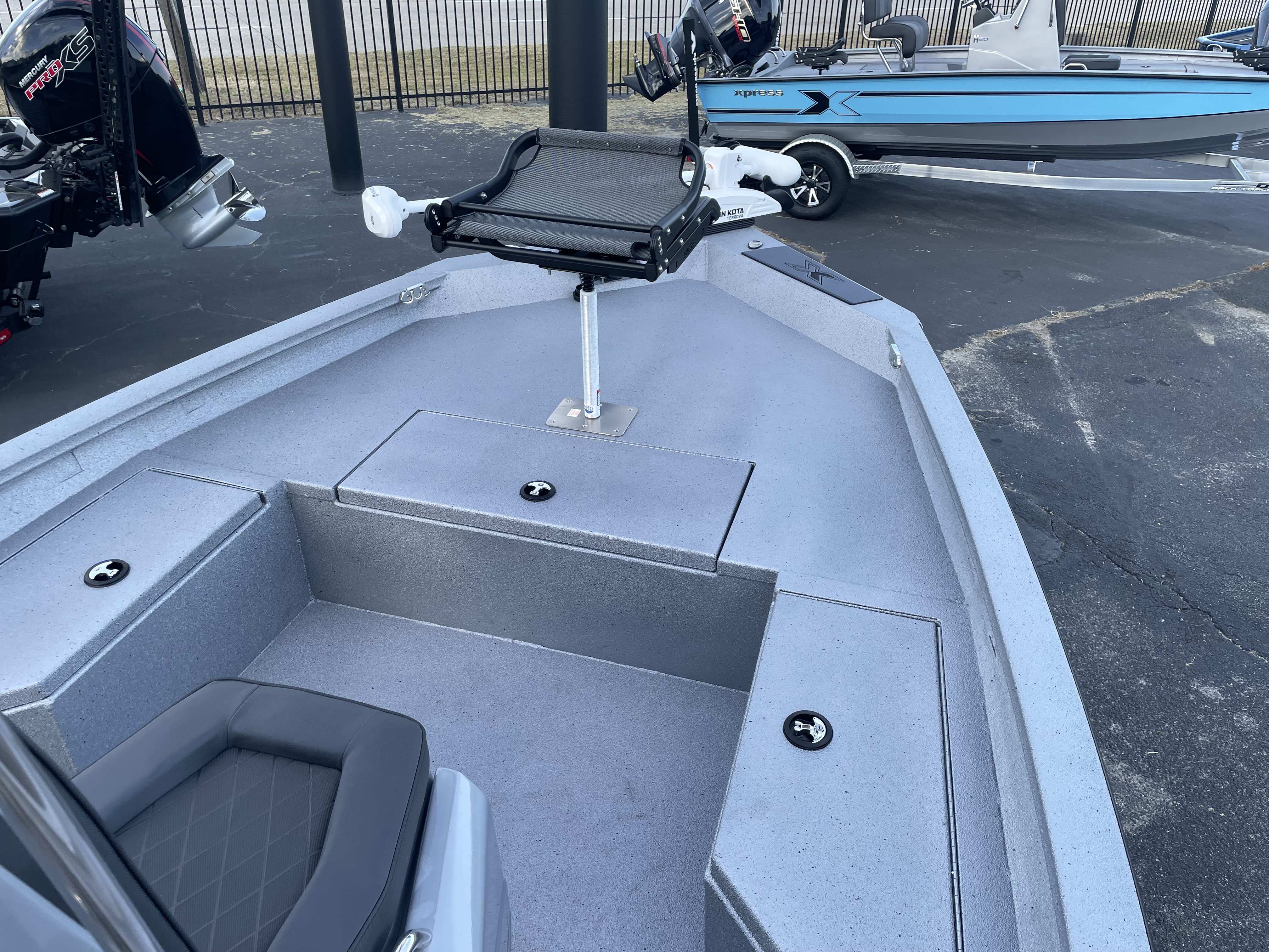 2027 Xpress Boats H20 Bay