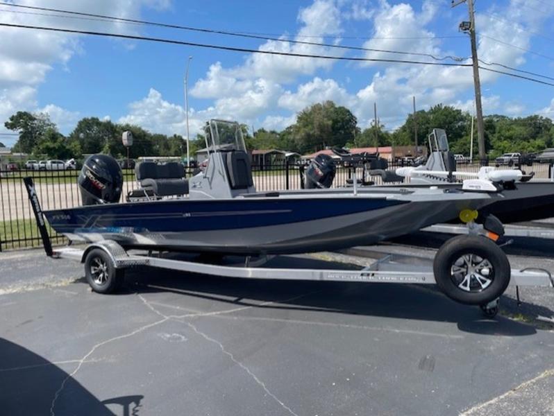 2027 Xpress Boats H20 Bay