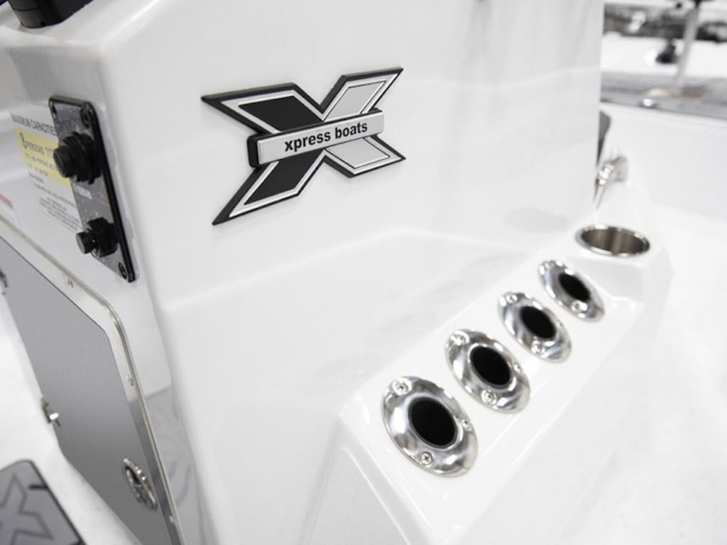 2026 Xpress Boats SW20B Base