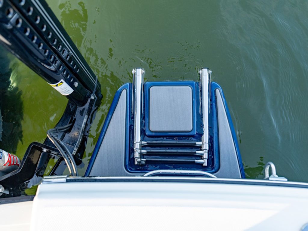 2027 Pathfinder Boats 2200 Hybrid Base