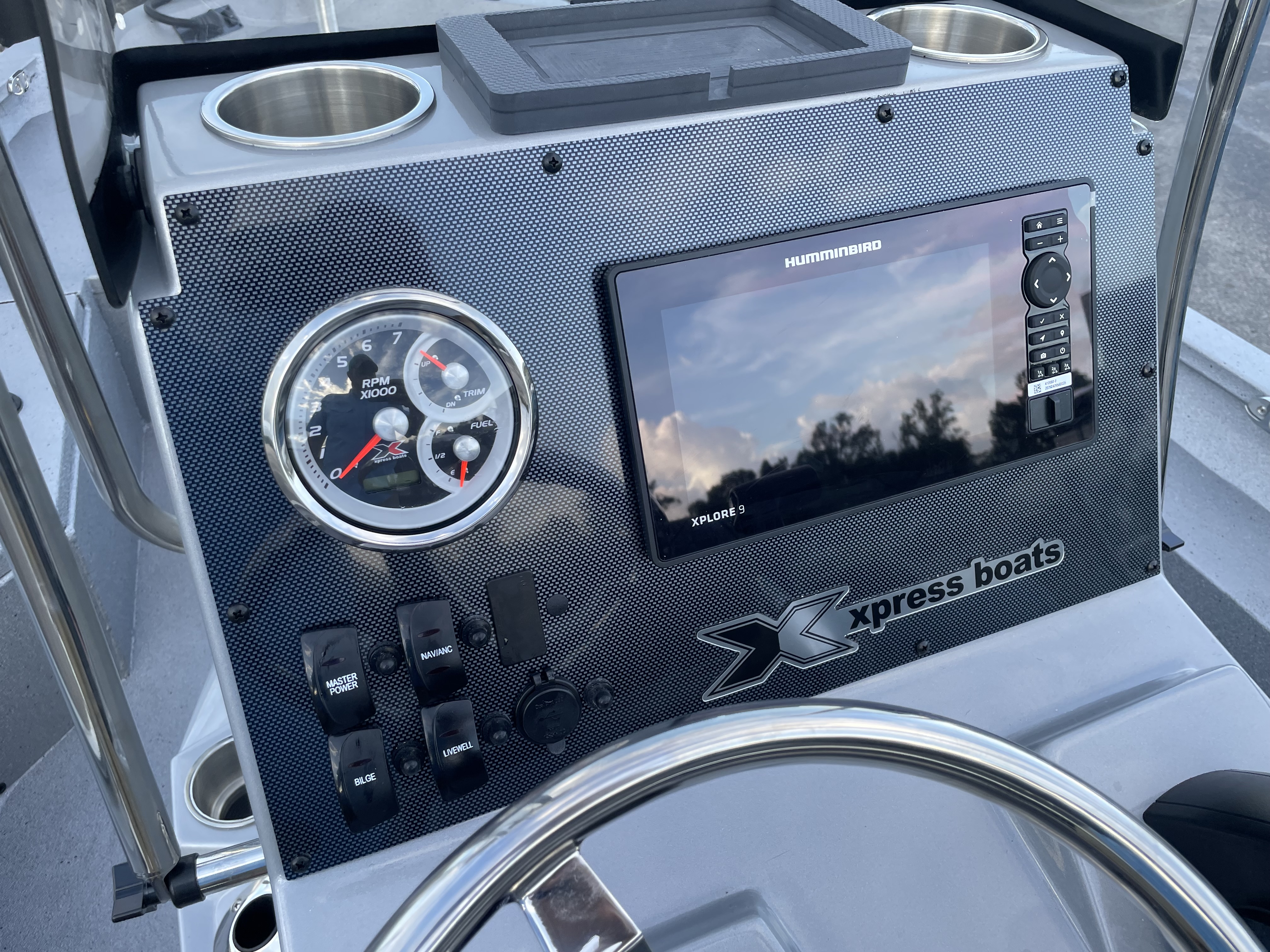 2027 Xpress Boats H20 Bay