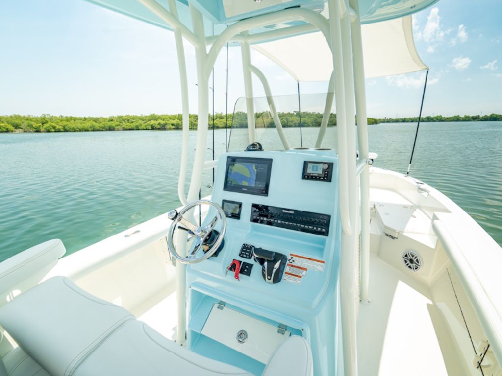 2027 Pathfinder Boats 2400 Hybrid Base