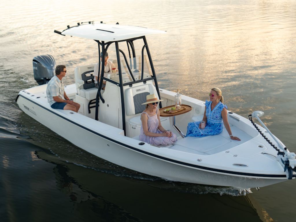 2027 Pathfinder Boats 2400 Hybrid Base