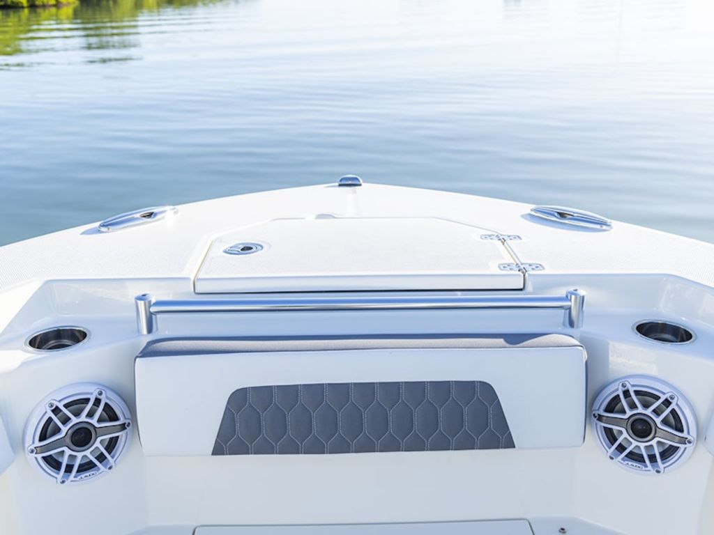 2026 Cobia Boats 265 CC Base