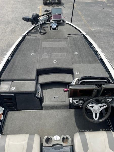 Used 2017 Skeeter FX20