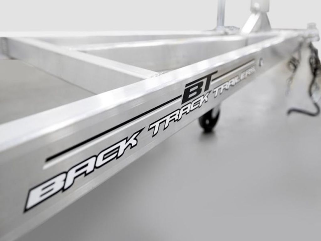 2026 Xpress Boats AWHD17 Base