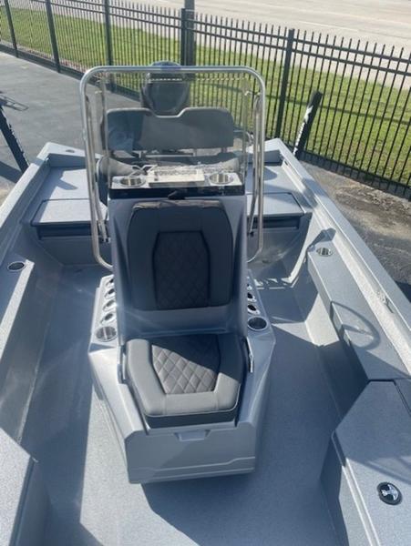 2027 Xpress Boats H20